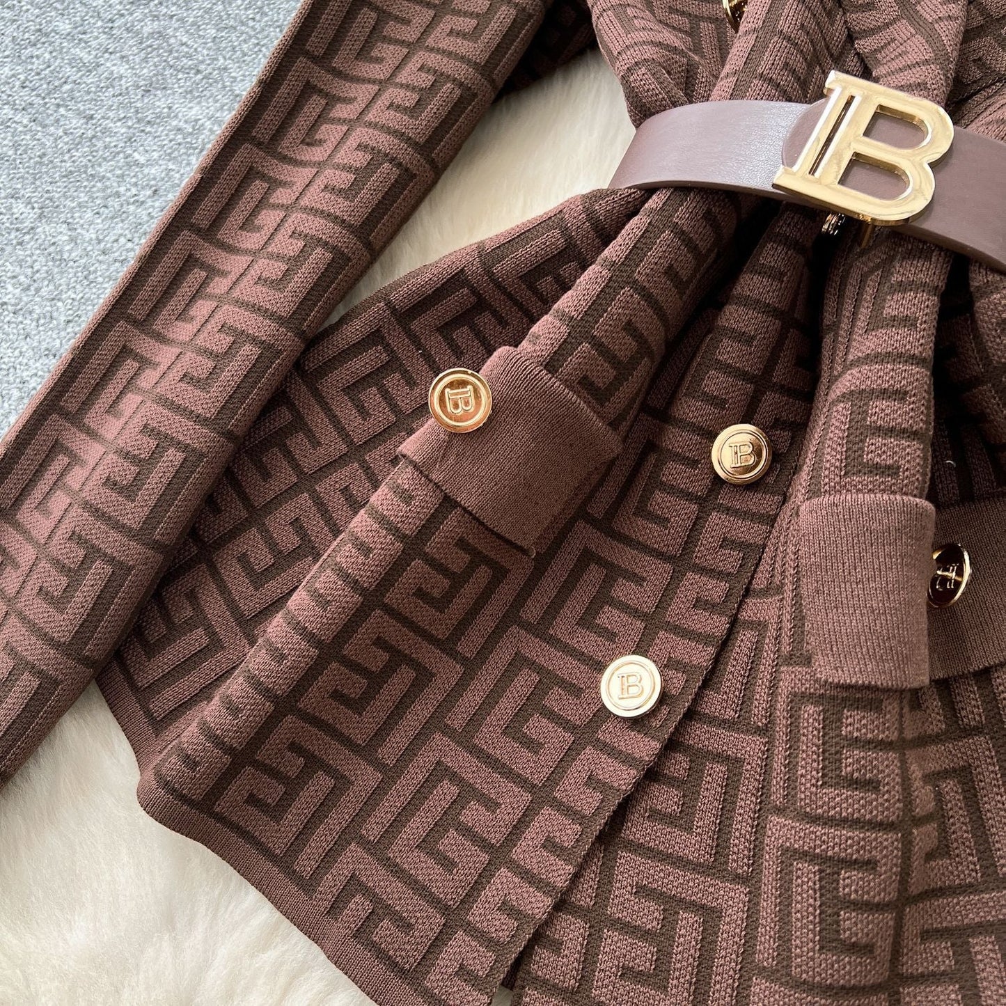 L'élégance Geometric Duo Set by Amelie Fleur