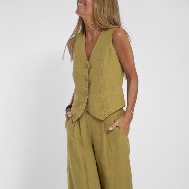 Amelie Fleur Élise Modern Suit