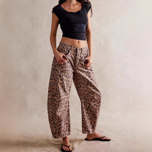 Amelie Fleur Wide-Leg Pants with Structured Seams