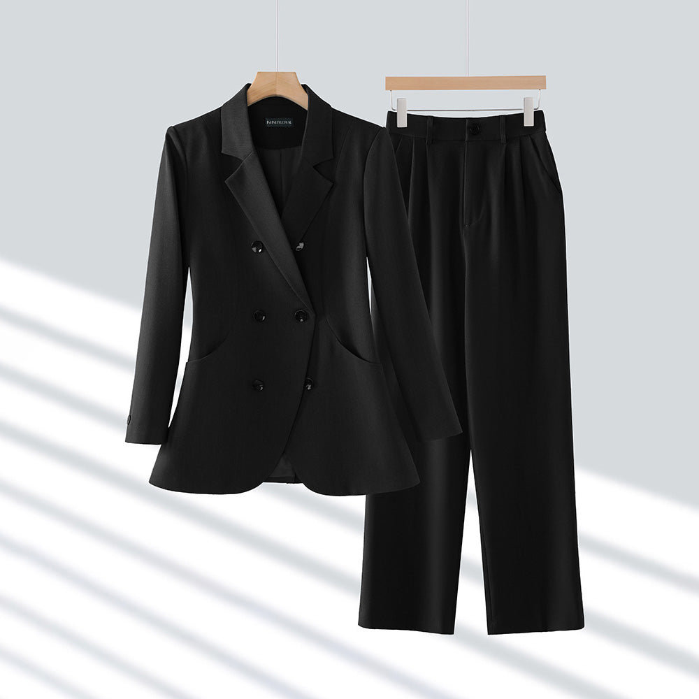 Elegant Women’s Blazer and Pants Suit