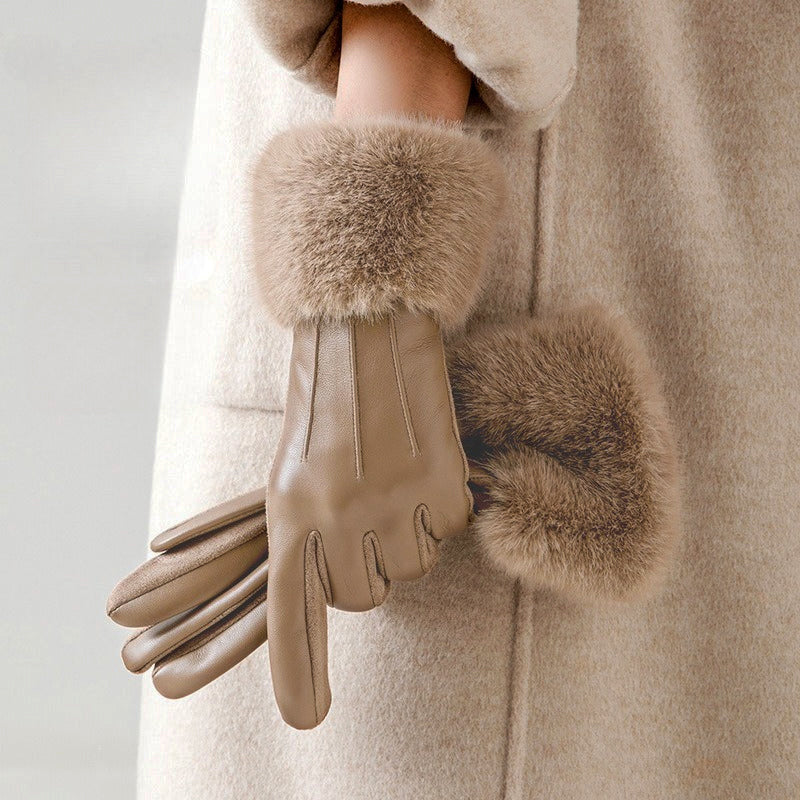 Isabelle DeLacroix Gloves with Faux Fur Cuff