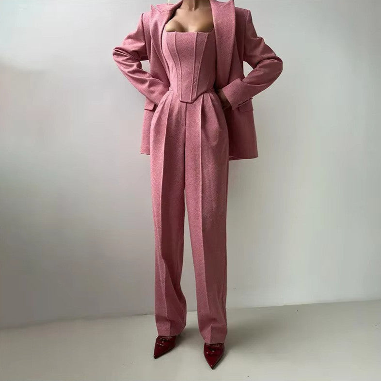 L’Allure Sculptée Set by Amelie Fleur