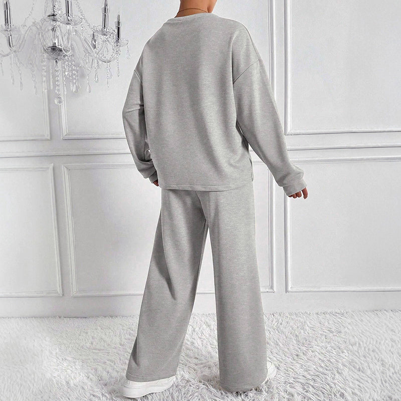Women’s Lounge Set with Wide-Leg Pants and Sweatshirt