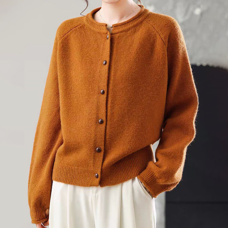 Women’s Minimalist Buttoned Cardigan with Round Neckline