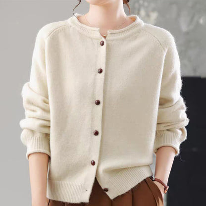 Women’s Minimalist Buttoned Cardigan with Round Neckline