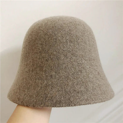Women's Minimalist Knit Bucket Hat with Smooth Shape