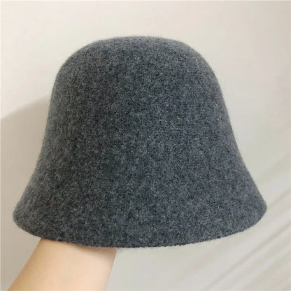 Women's Minimalist Knit Bucket Hat with Smooth Shape