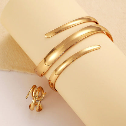 Women’s Minimalist Open Bracelet and Ring Set