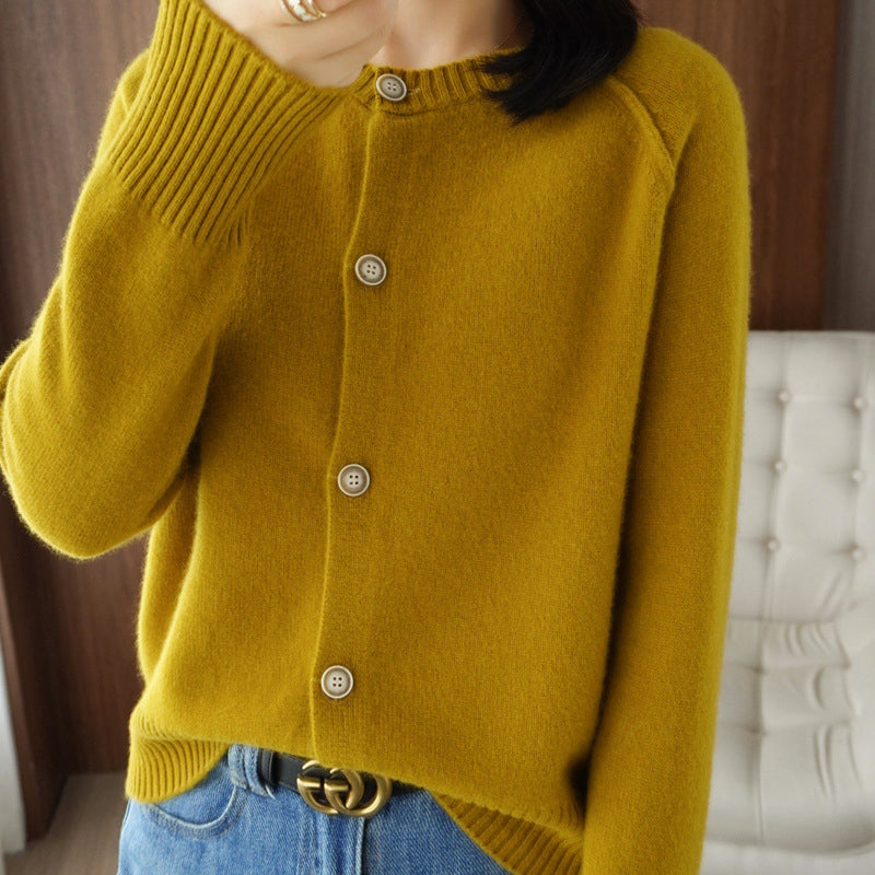 Women’s Fine-Knit Cardigan with Crew Neck