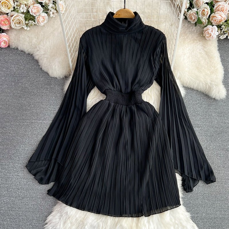Amelie Fleur Charlene Pleated Dress - Infinityloyal
