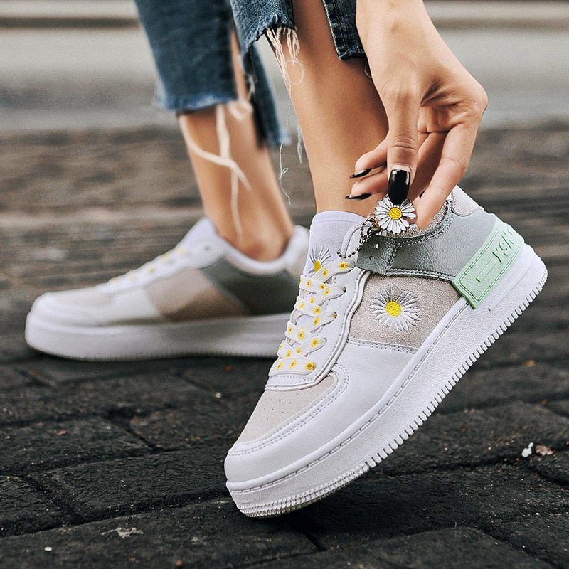 Adeline Floral Sneakers - Infinityloyal